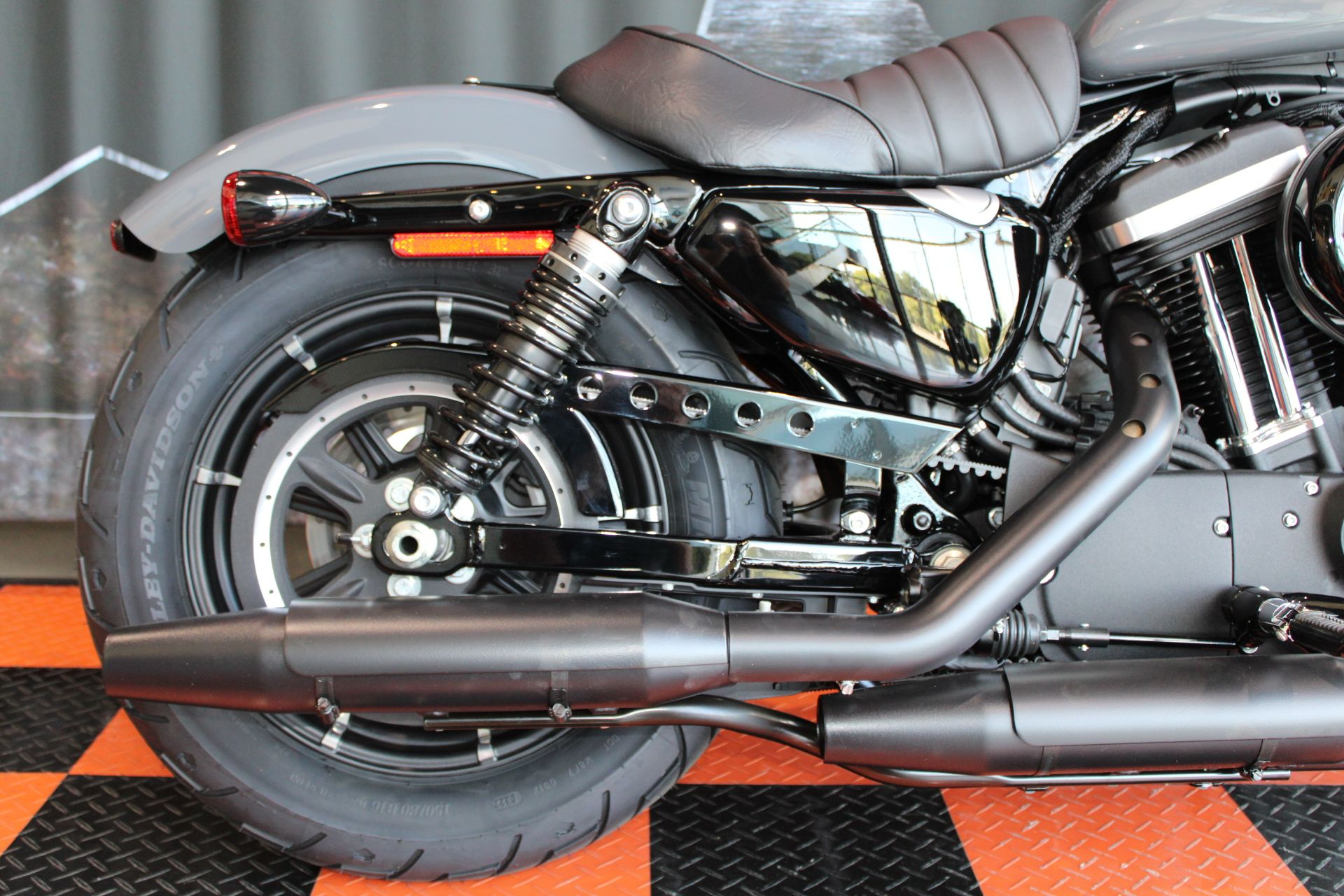 2022 Harley-Davidson Iron 883™ in Shorewood, Illinois - Photo 13