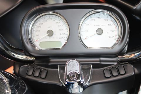 2022 Harley-Davidson Road Glide® in Shorewood, Illinois - Photo 10