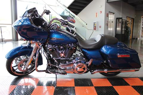 2022 Harley-Davidson Road Glide® in Shorewood, Illinois - Photo 16