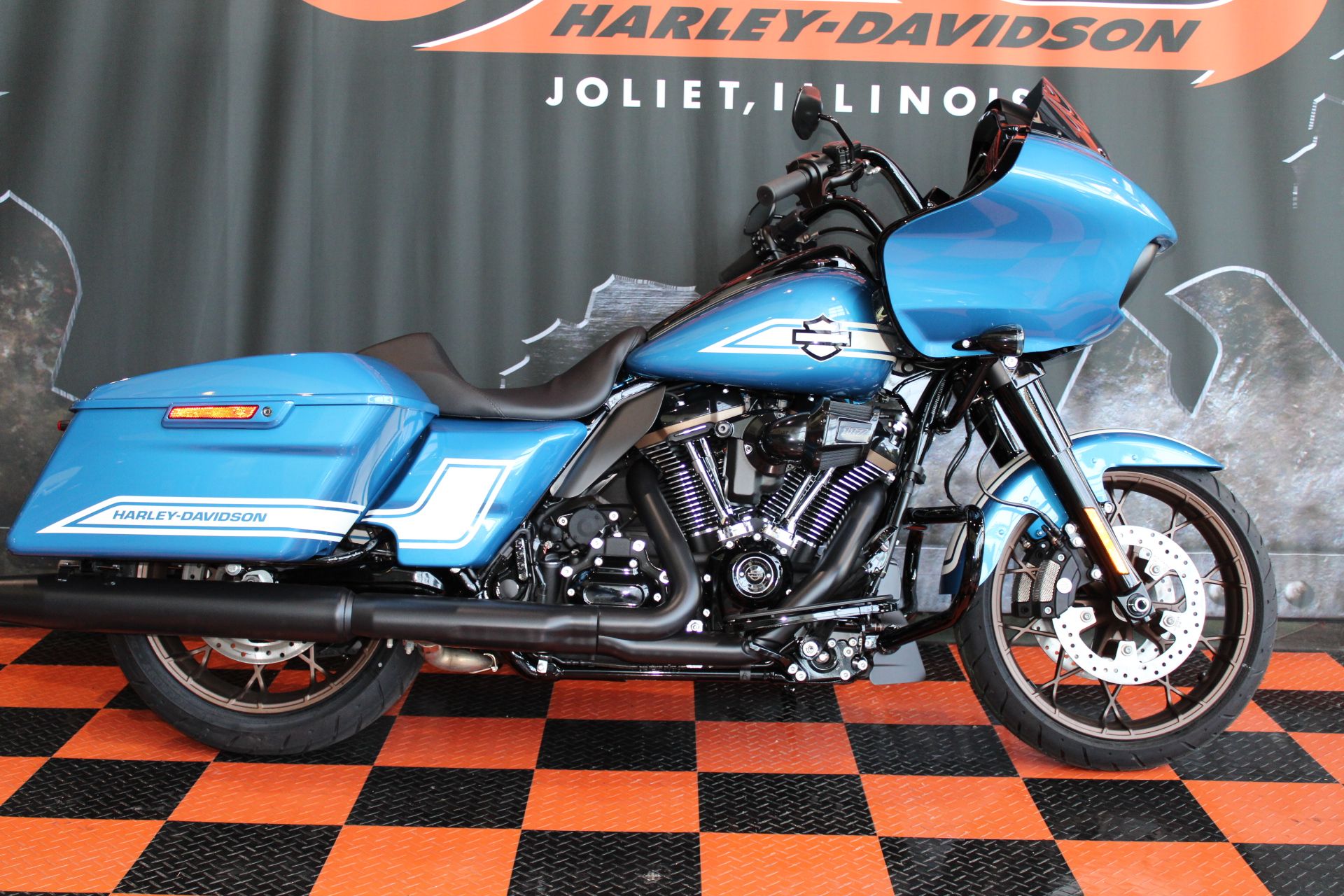 2023 Harley-Davidson Road Glide® ST in Shorewood, Illinois - Photo 2