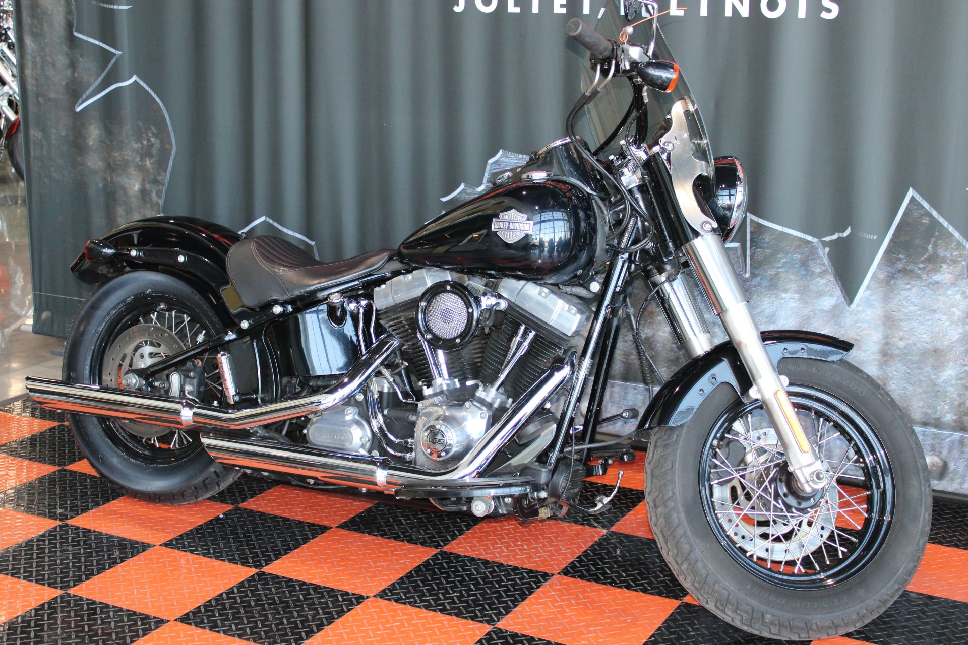 2013 Harley-Davidson Softail Slim® in Shorewood, Illinois - Photo 3