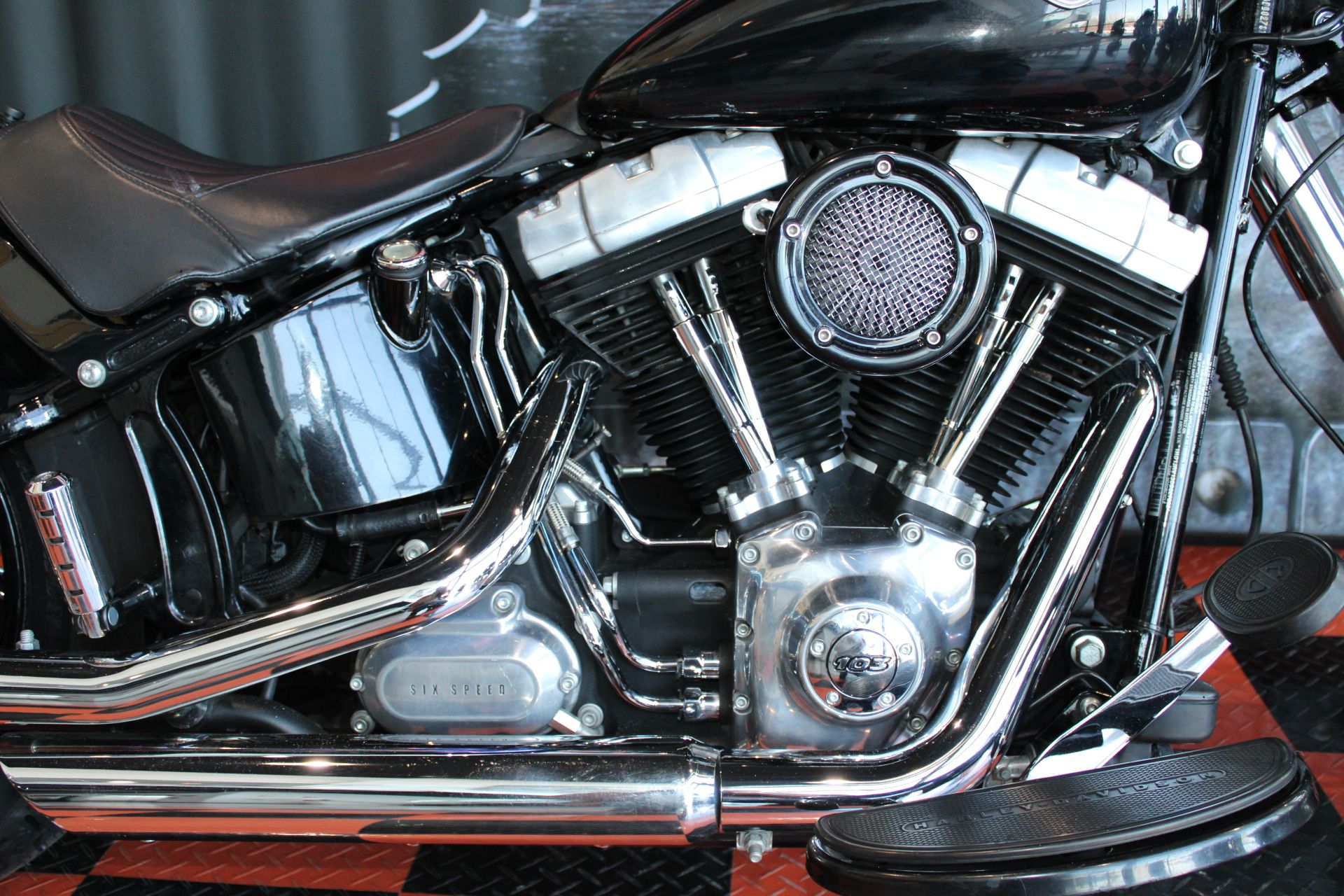 2013 Harley-Davidson Softail Slim® in Shorewood, Illinois - Photo 6