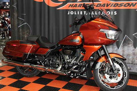 2023 Harley-Davidson CVO™ Road Glide® in Shorewood, Illinois - Photo 3