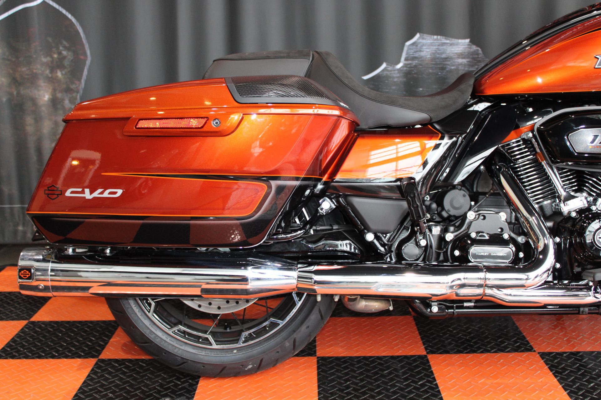 2023 Harley-Davidson CVO™ Road Glide® in Shorewood, Illinois - Photo 14