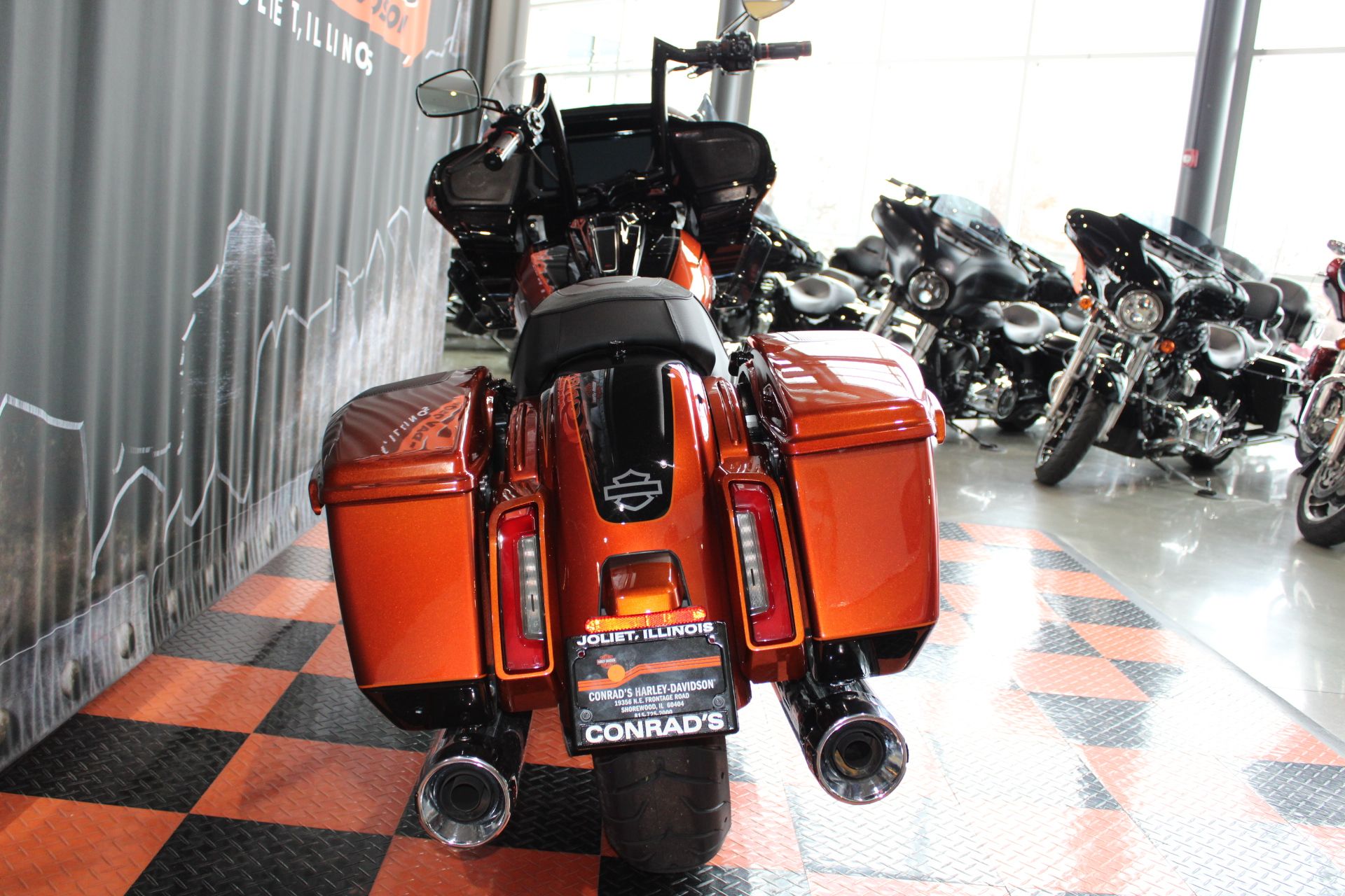 2023 Harley-Davidson CVO™ Road Glide® in Shorewood, Illinois - Photo 16