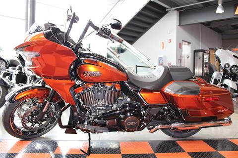 2023 Harley-Davidson CVO™ Road Glide® in Shorewood, Illinois - Photo 18