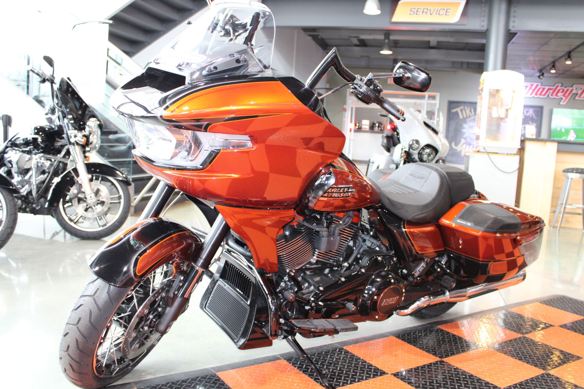 2023 Harley-Davidson CVO™ Road Glide® in Shorewood, Illinois - Photo 19