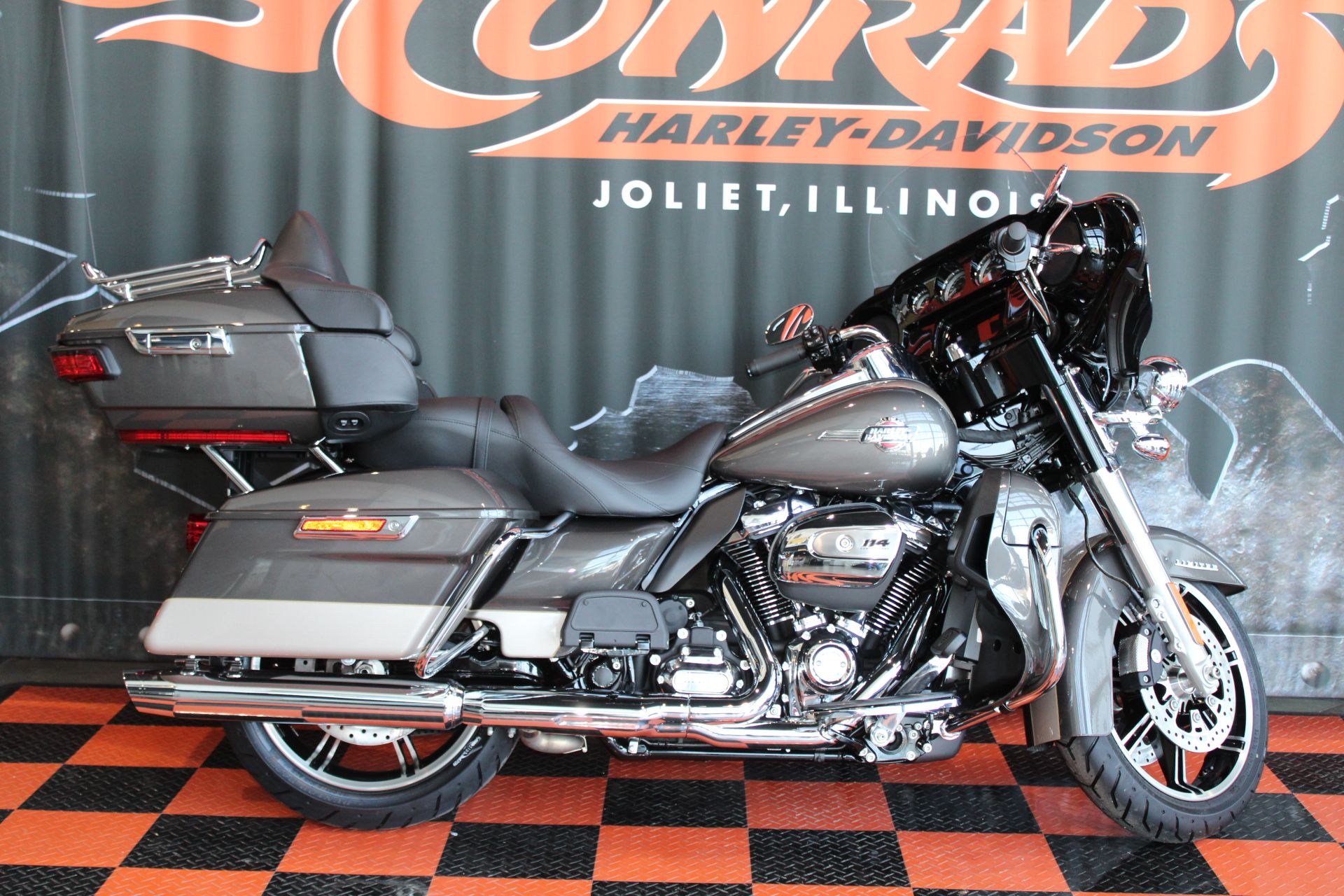 2023 Harley-Davidson Ultra Limited in Shorewood, Illinois - Photo 2