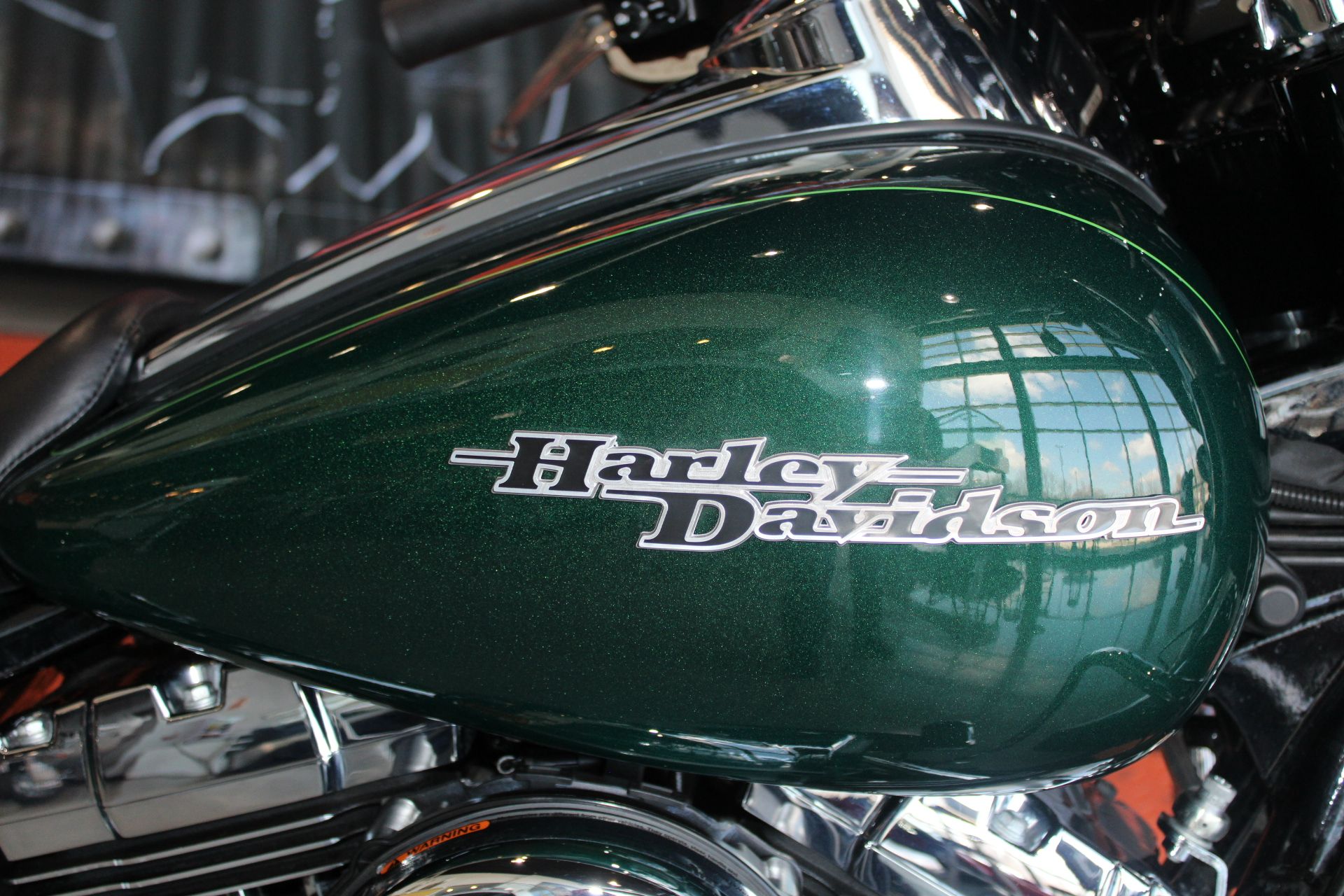 2016 Harley-Davidson Street Glide® Special in Shorewood, Illinois - Photo 4