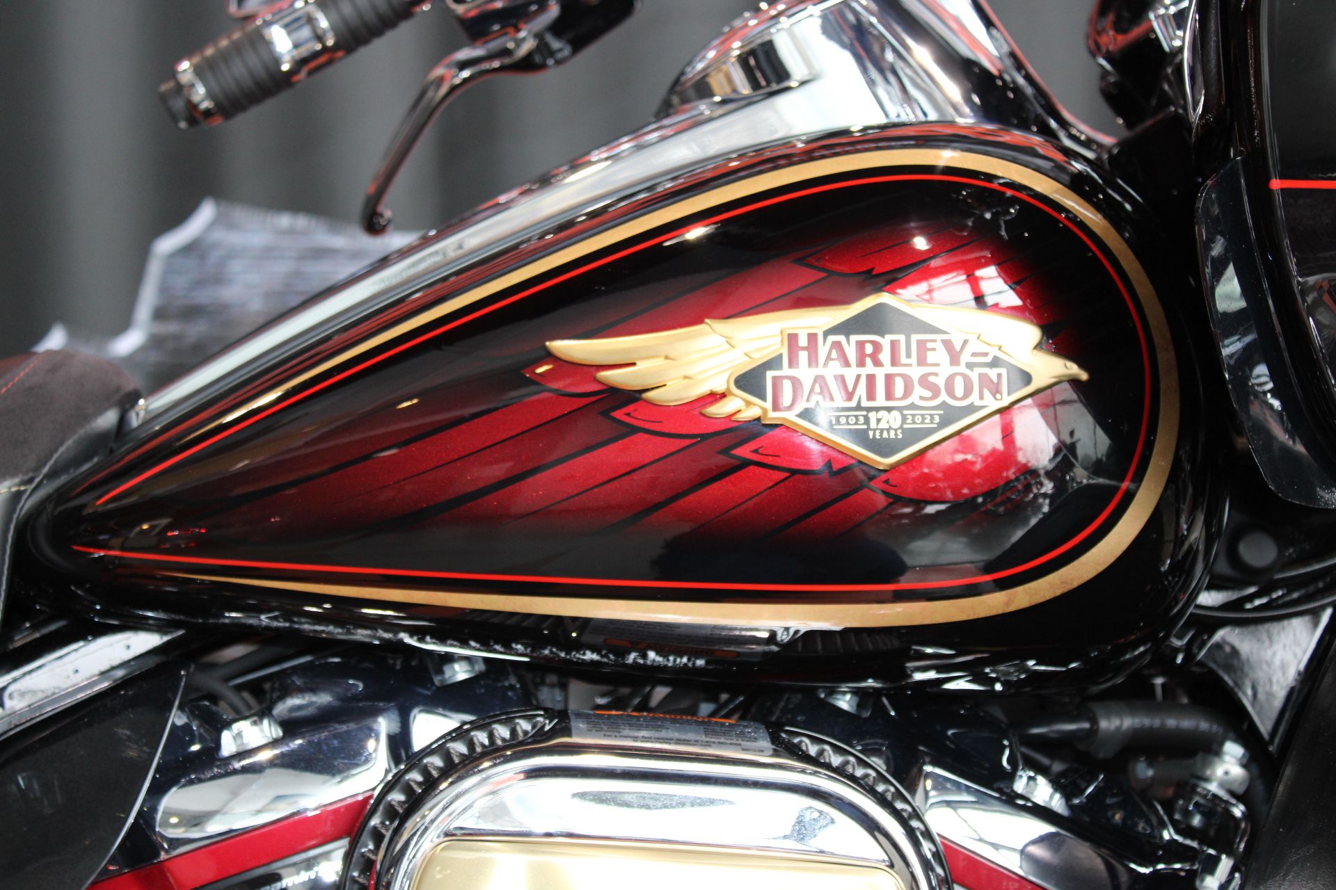 2023 Harley-Davidson CVO™ Road Glide® Limited Anniversary in Shorewood, Illinois - Photo 6