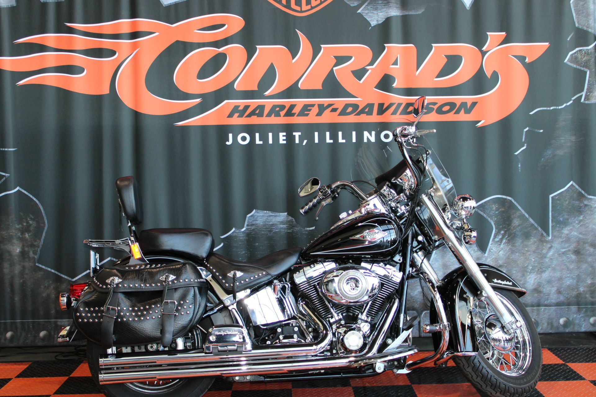 2009 Harley-Davidson FLSTC Heritage Softail® Classic in Shorewood, Illinois - Photo 1