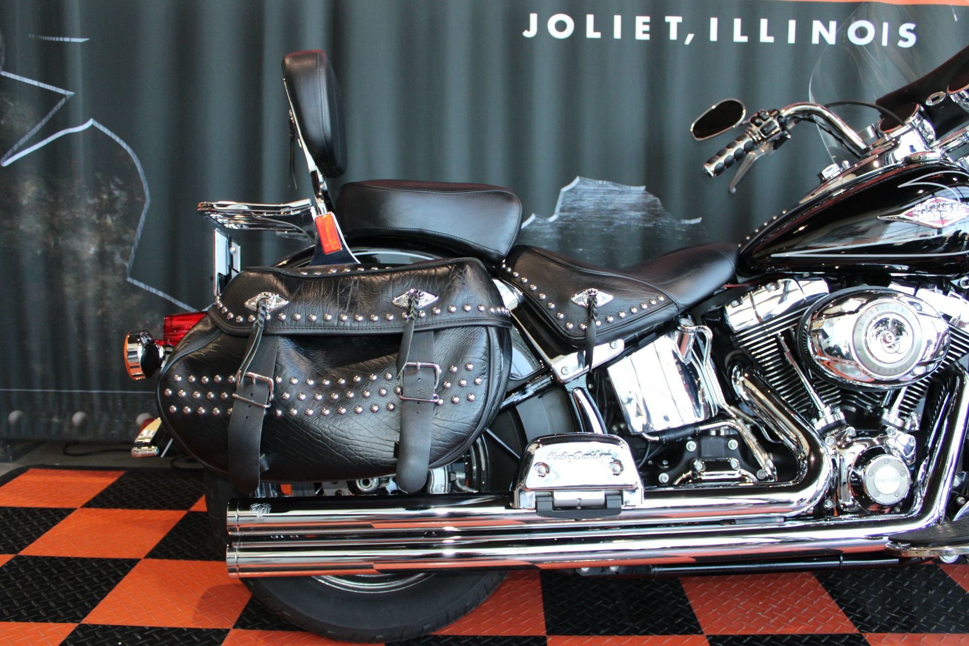 2009 Harley-Davidson FLSTC Heritage Softail® Classic in Shorewood, Illinois - Photo 18