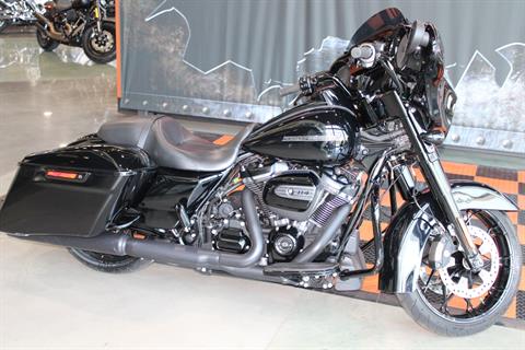 2020 Harley-Davidson Street Glide® Special in Shorewood, Illinois - Photo 2