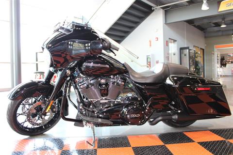 2020 Harley-Davidson Street Glide® Special in Shorewood, Illinois - Photo 14