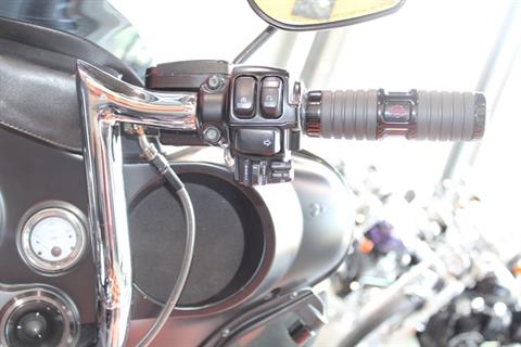 2013 Harley-Davidson Street Glide® in Shorewood, Illinois - Photo 14