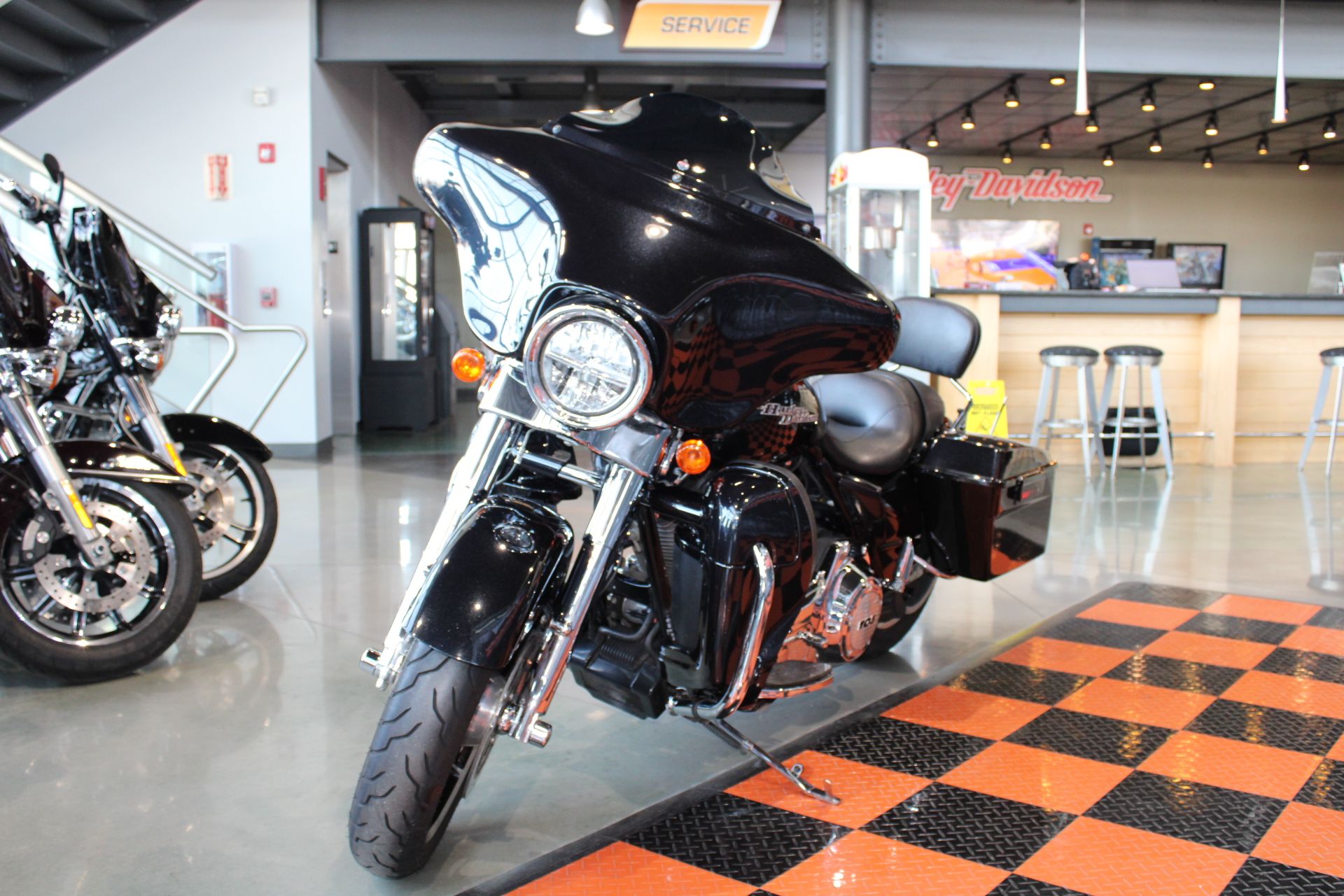 2013 Harley-Davidson Street Glide® in Shorewood, Illinois - Photo 21