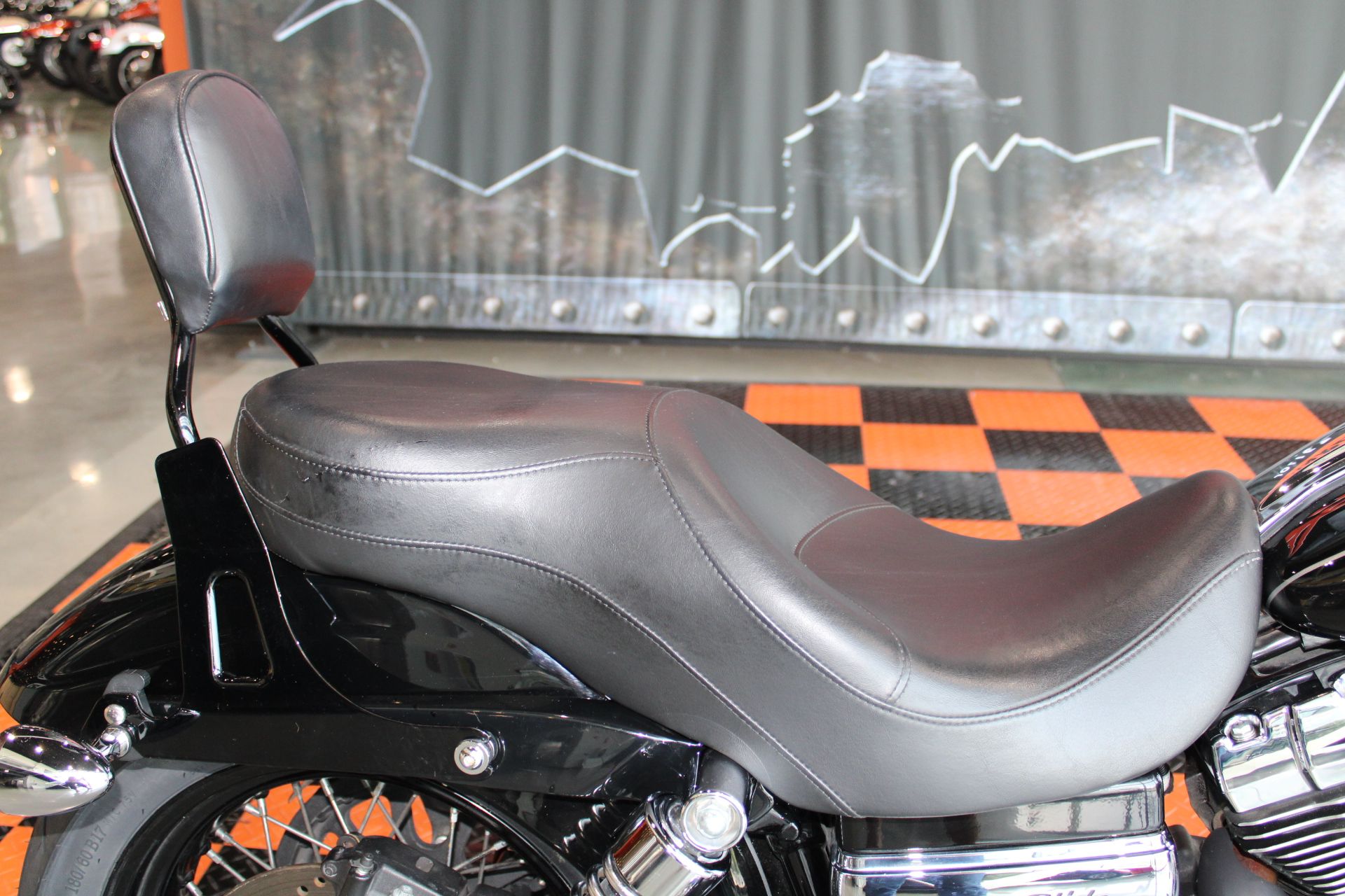 2011 Harley-Davidson Dyna® Wide Glide® in Shorewood, Illinois - Photo 7