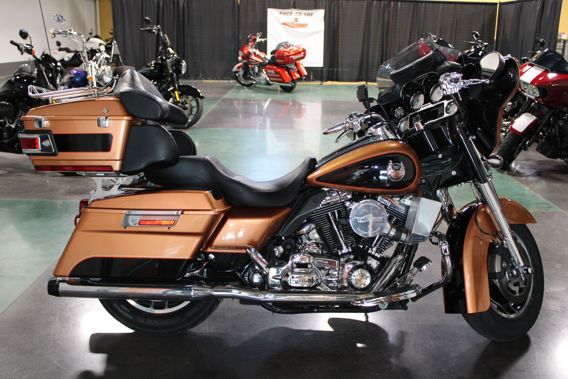 2008 Harley-Davidson Street Glide® in Shorewood, Illinois - Photo 1