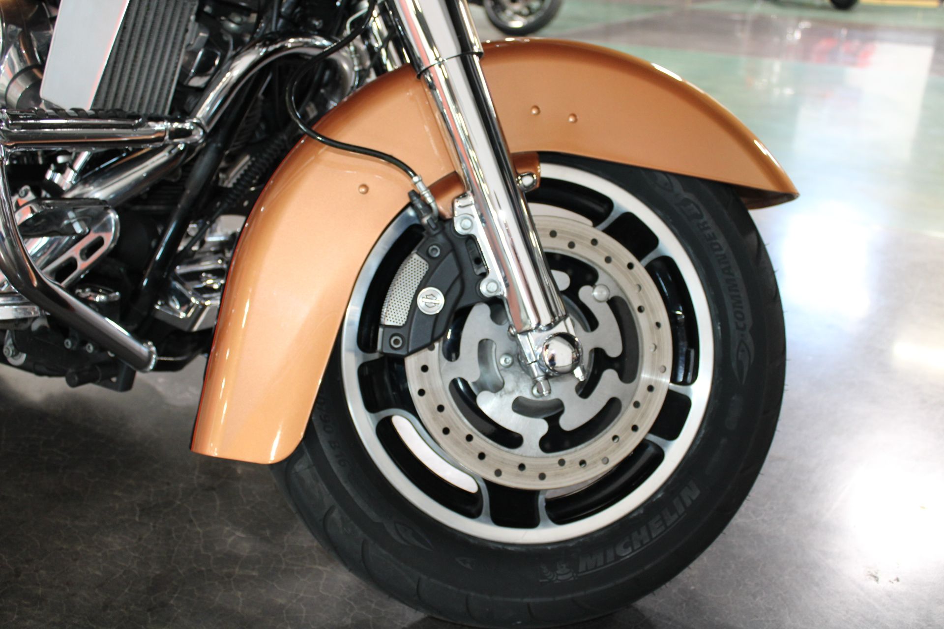 2008 Harley-Davidson Street Glide® in Shorewood, Illinois - Photo 3