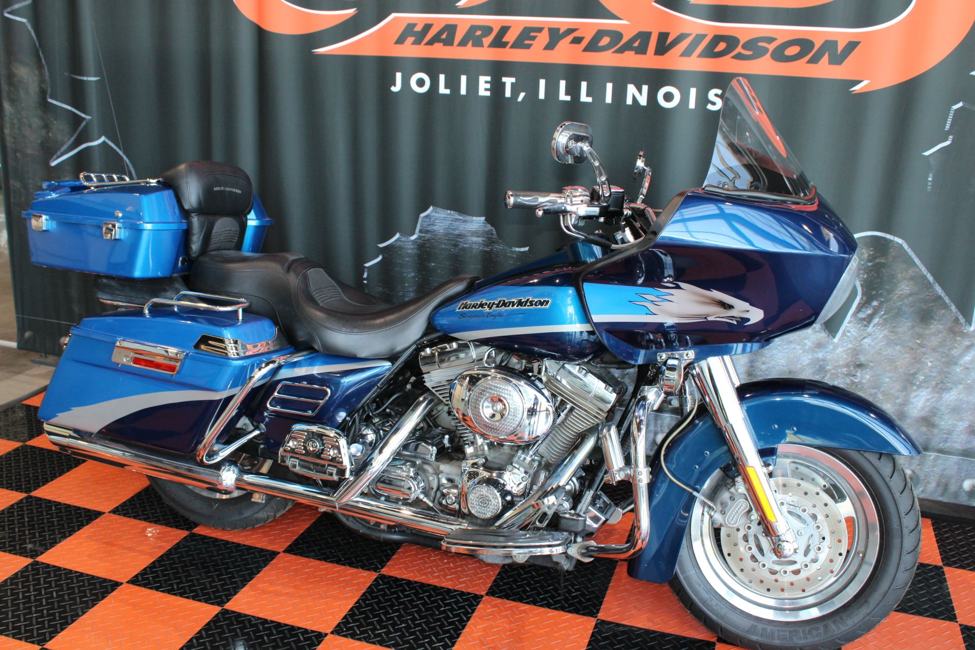 2001 Harley-Davidson FLTR/FLTRI Road Glide® in Shorewood, Illinois - Photo 2