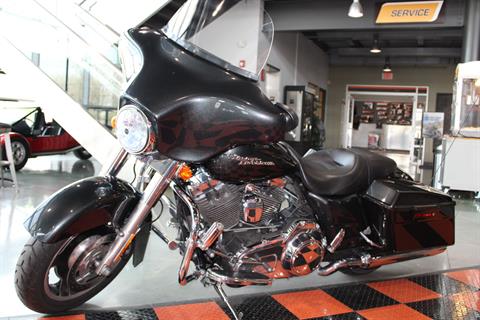 2009 Harley-Davidson Street Glide® in Shorewood, Illinois - Photo 15