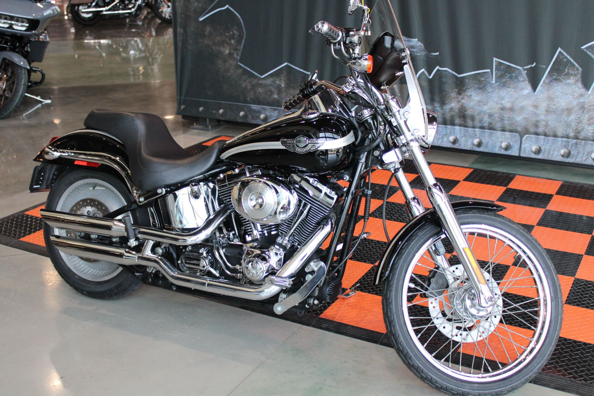 2003 Harley-Davidson FXSTD/FXSTDI Softail®  Deuce™ in Shorewood, Illinois - Photo 2
