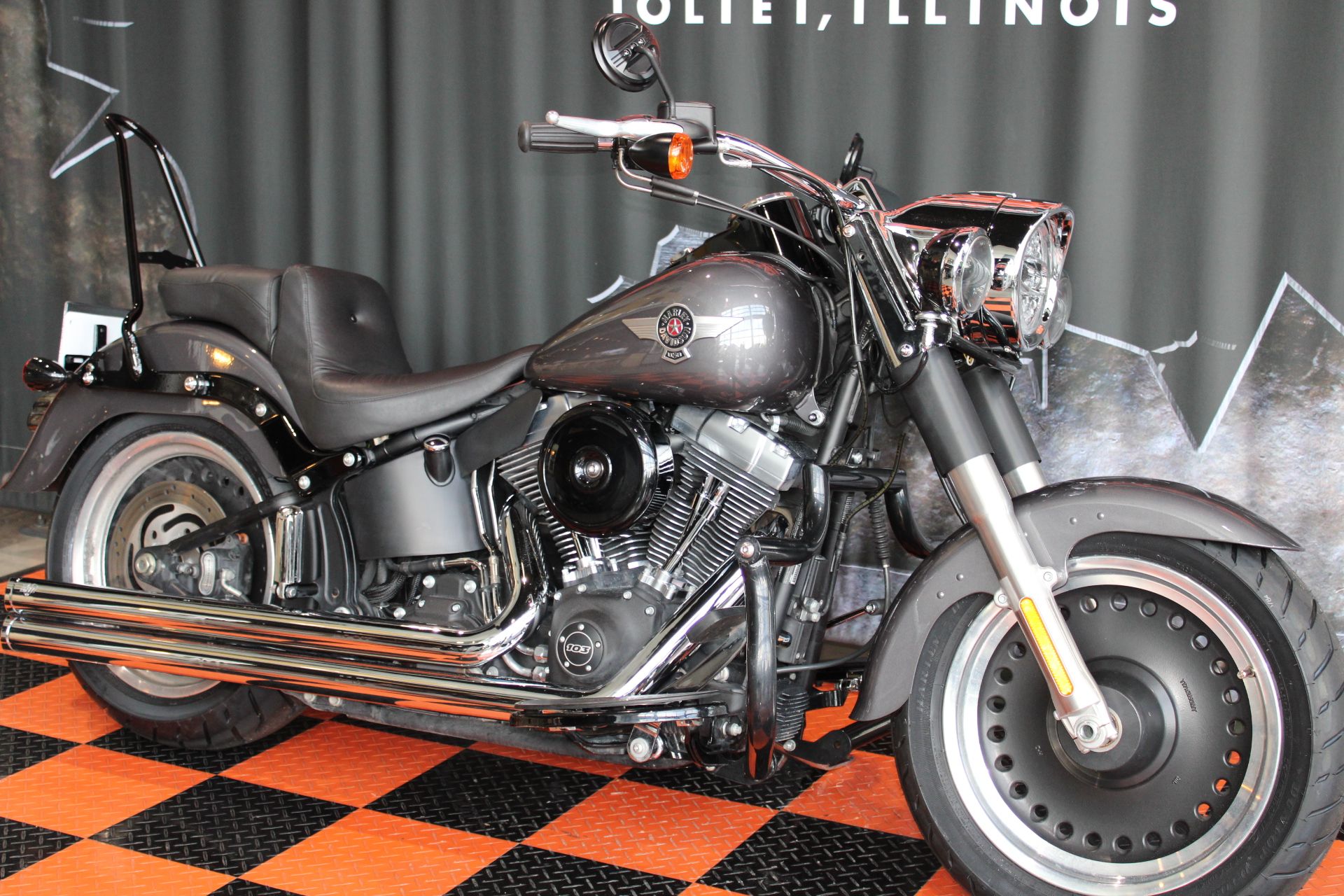2015 Harley-Davidson Fat Boy® Lo in Shorewood, Illinois - Photo 3