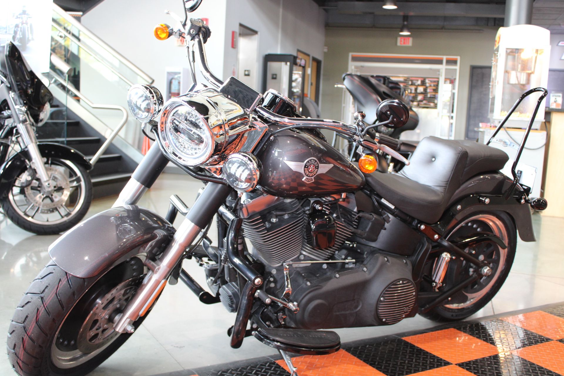 2015 Harley-Davidson Fat Boy® Lo in Shorewood, Illinois - Photo 21