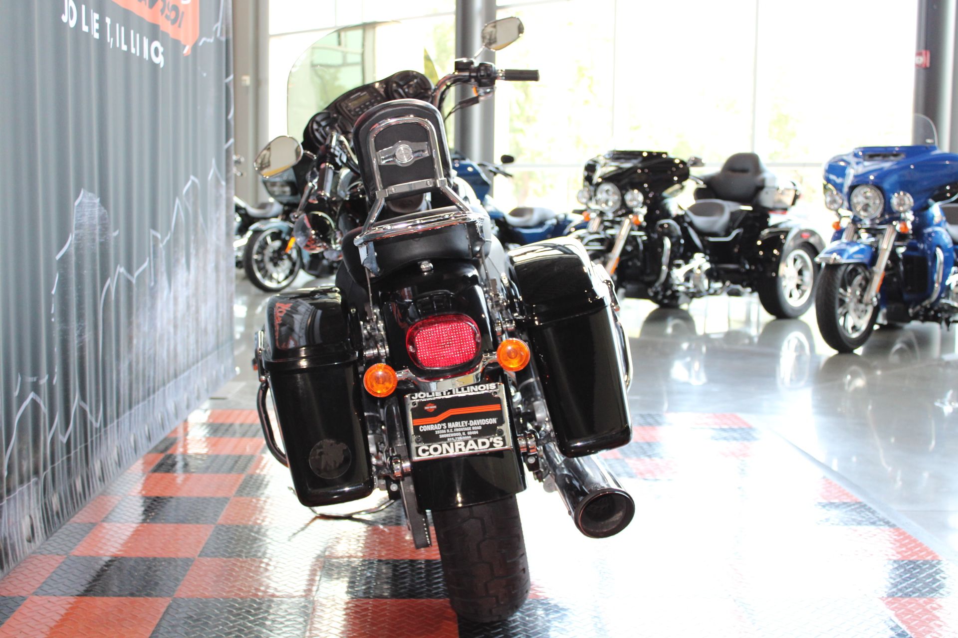 2013 Harley-Davidson Dyna® Switchback™ in Shorewood, Illinois - Photo 16