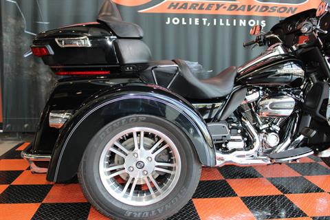 2017 Harley-Davidson Tri Glide® Ultra in Shorewood, Illinois - Photo 14