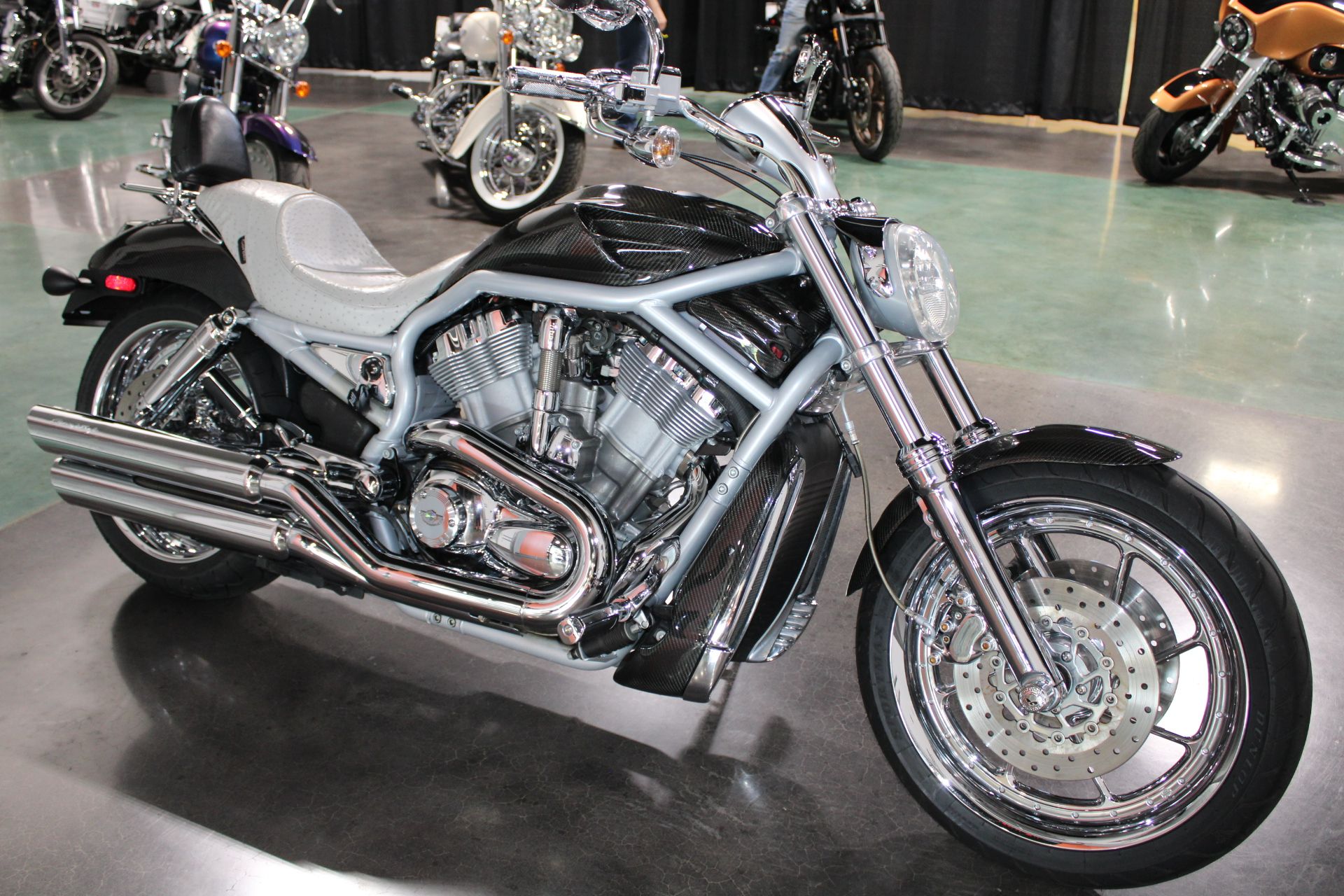 2002 Harley-Davidson VRSCA  V-Rod® in Shorewood, Illinois - Photo 2