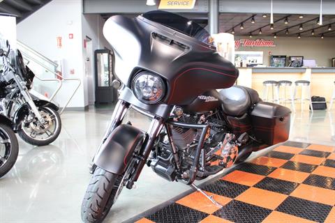 2016 Harley-Davidson Street Glide® Special in Shorewood, Illinois - Photo 22