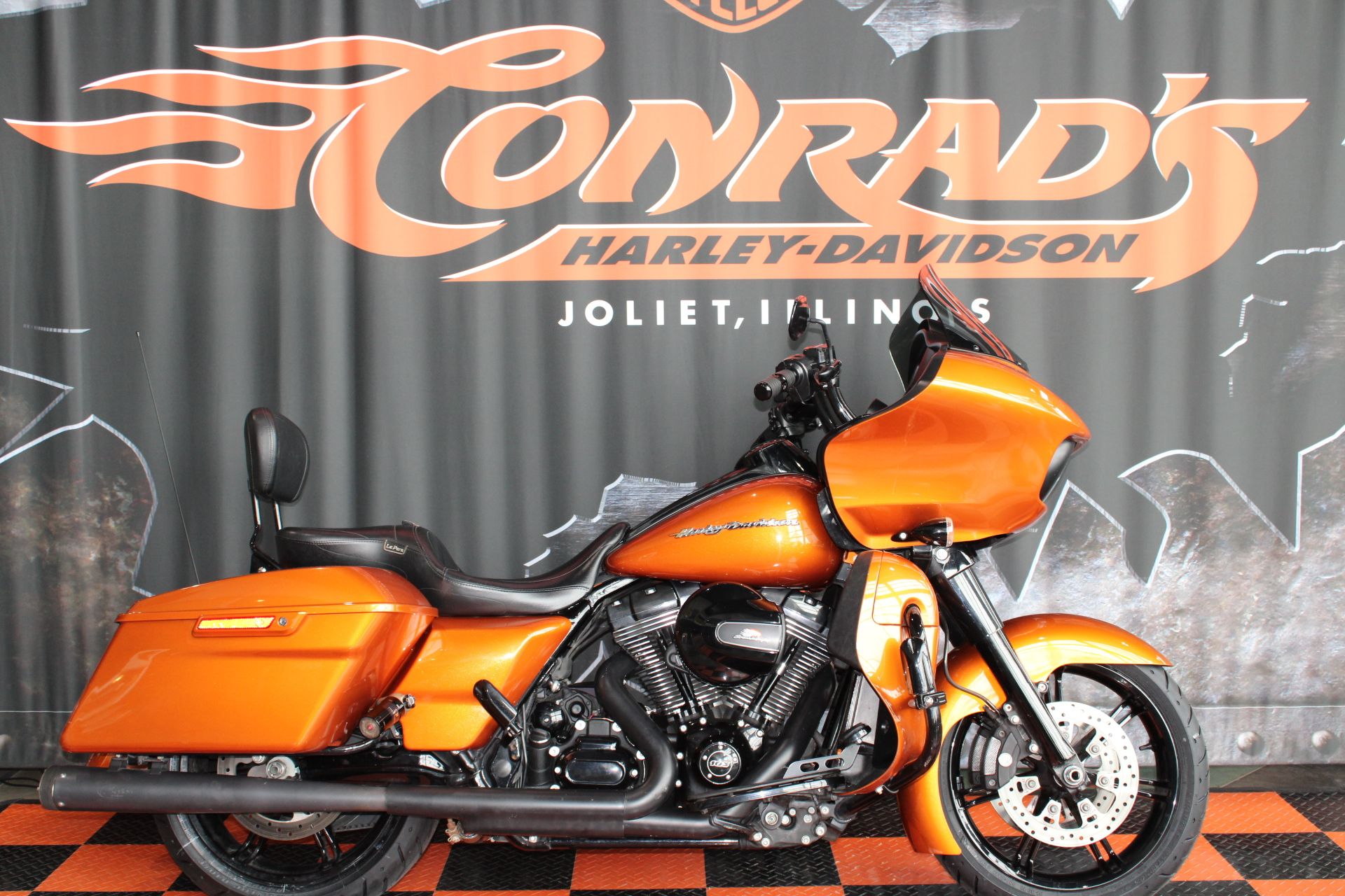 2015 Harley-Davidson Road Glide® in Shorewood, Illinois - Photo 1