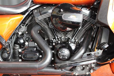 2015 Harley-Davidson Road Glide® in Shorewood, Illinois - Photo 7