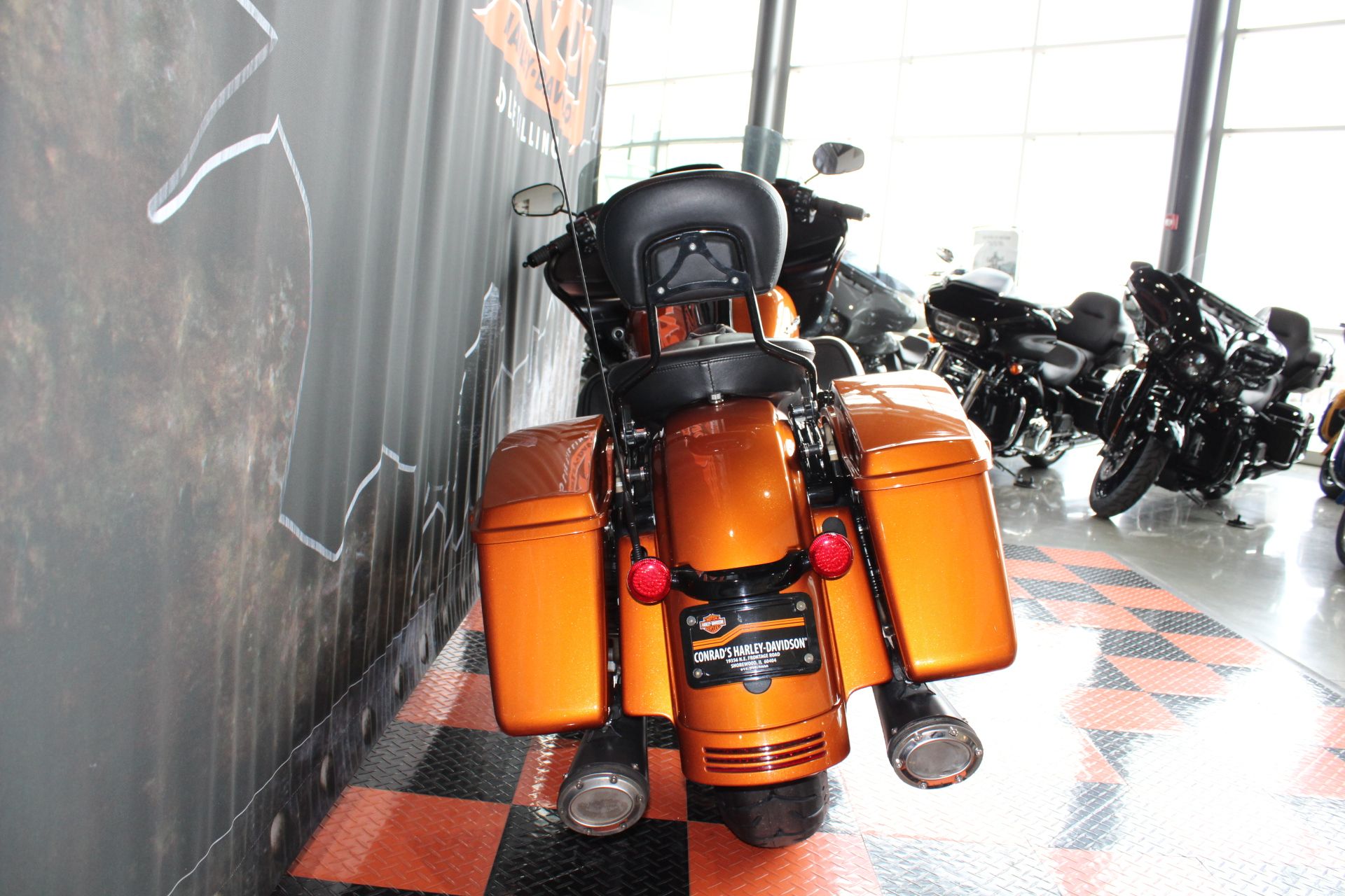 2015 Harley-Davidson Road Glide® in Shorewood, Illinois - Photo 17