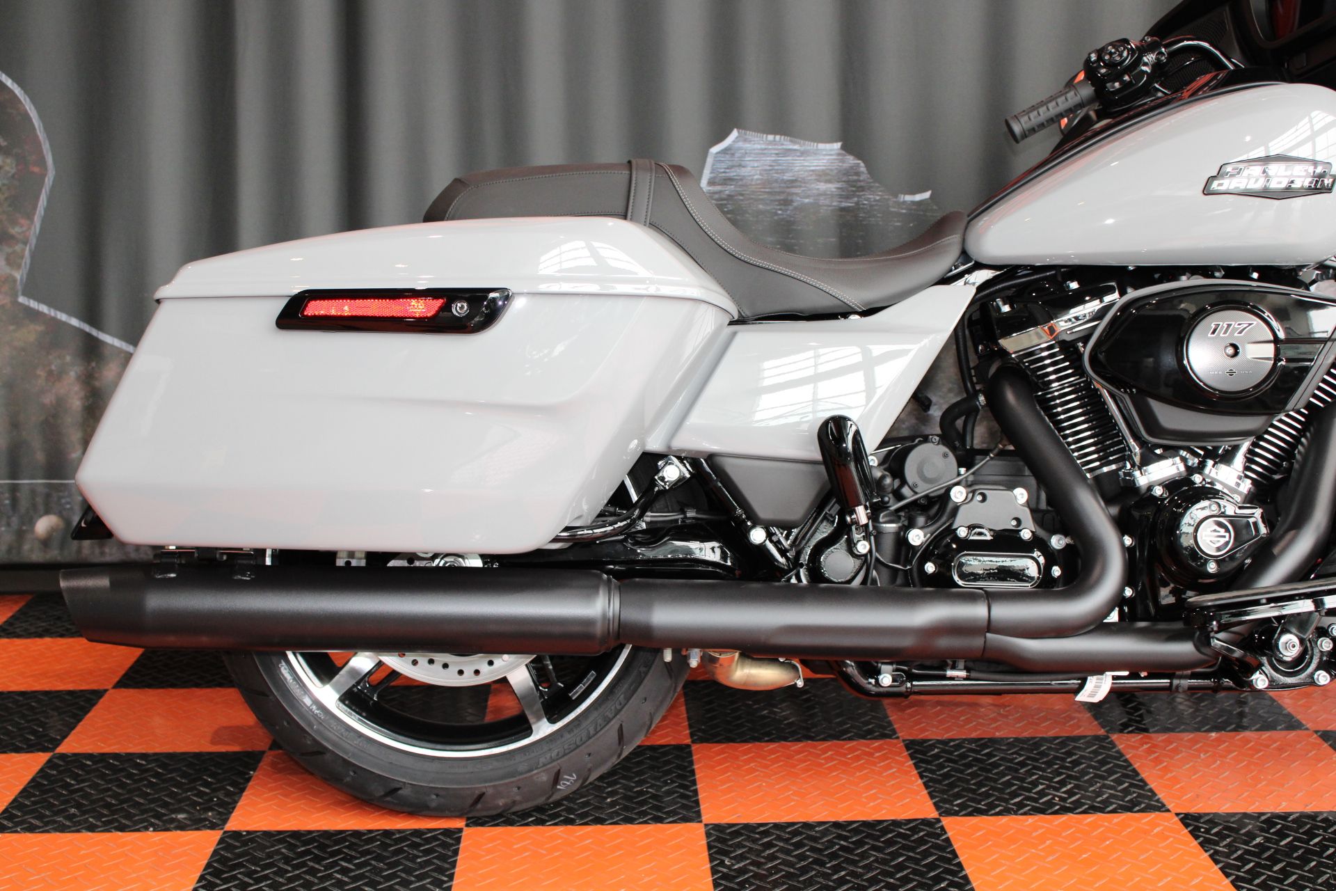 2024 Harley-Davidson Street Glide® in Shorewood, Illinois - Photo 15