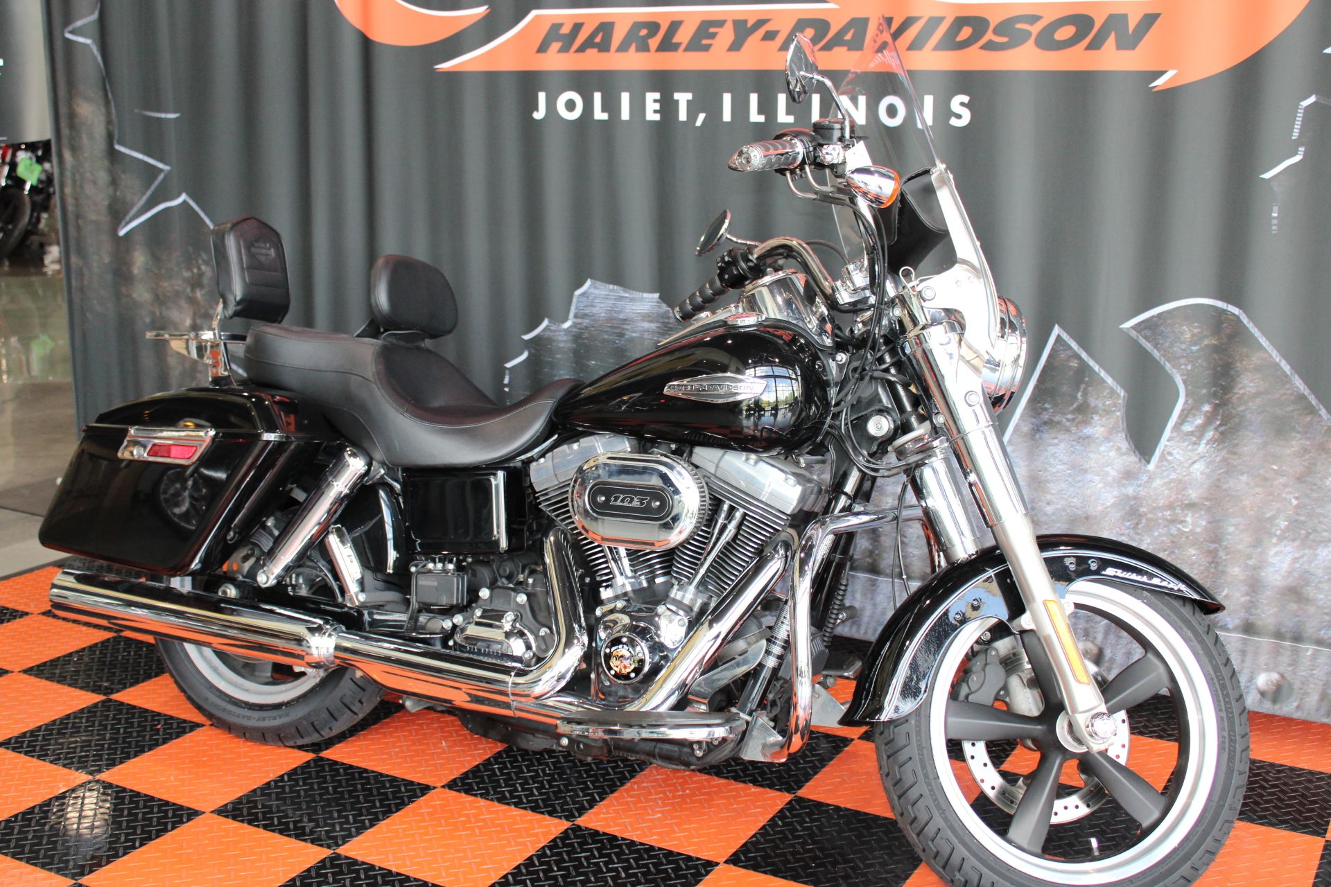 2016 Harley-Davidson Switchback™ in Shorewood, Illinois - Photo 3