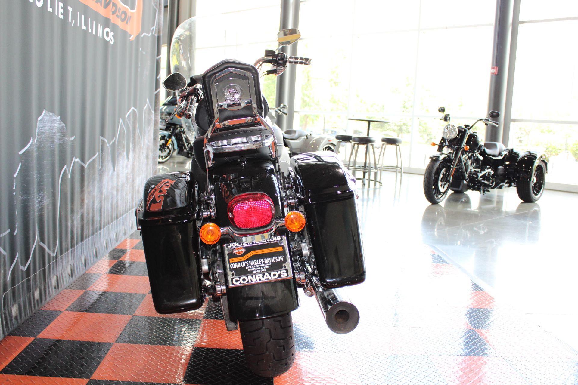 2016 Harley-Davidson Switchback™ in Shorewood, Illinois - Photo 16