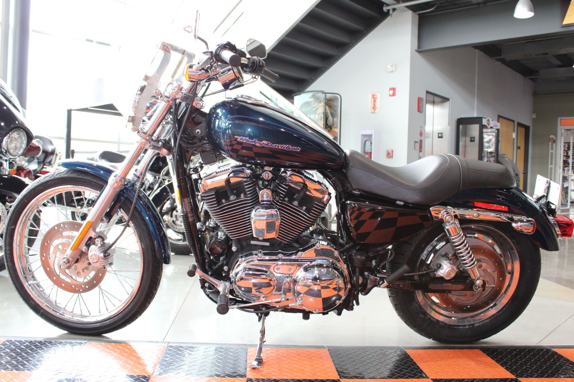 2004 Harley-Davidson Sportster® XL 1200 Custom in Shorewood, Illinois - Photo 18