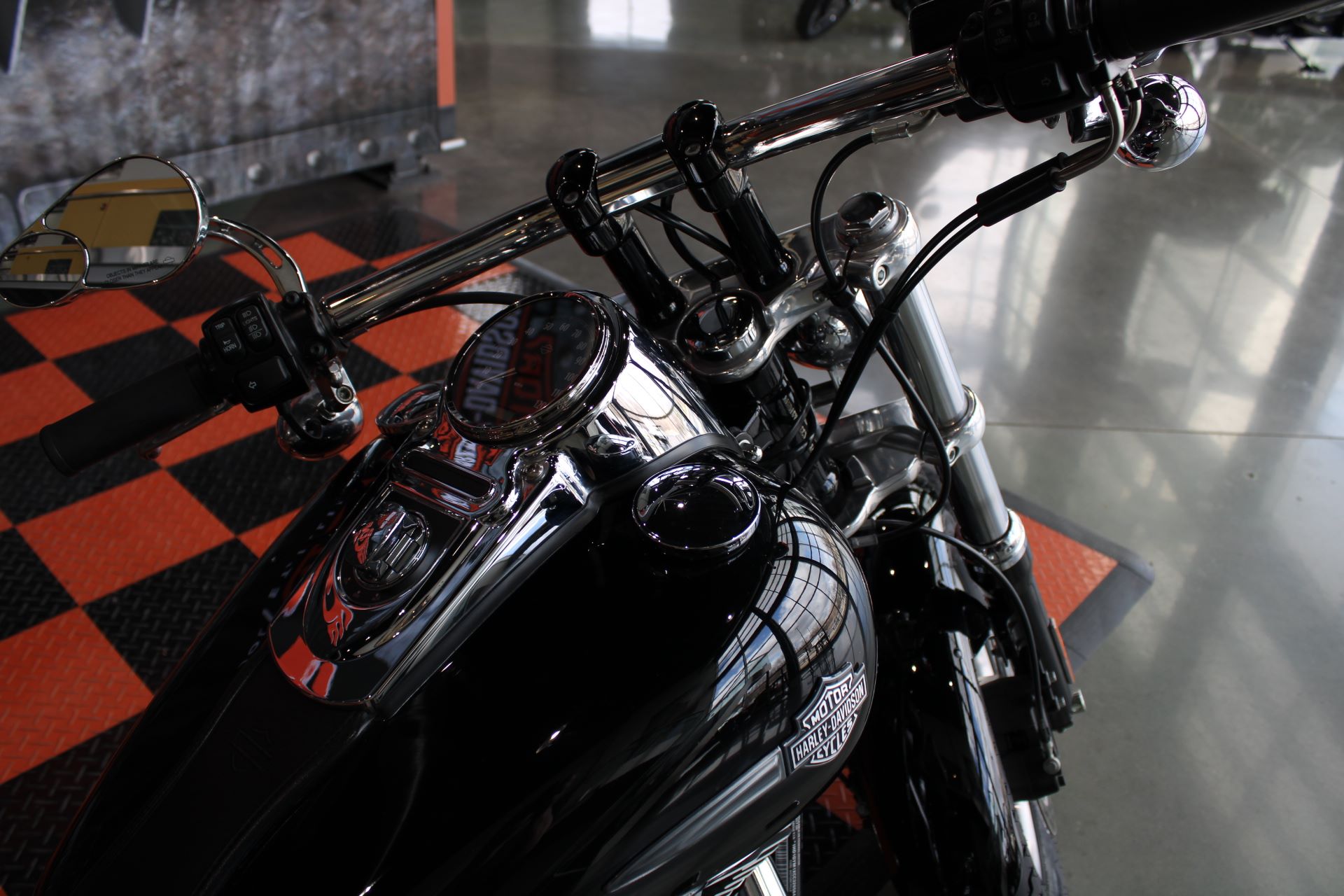 2012 Harley-Davidson Dyna® Fat Bob® in Shorewood, Illinois - Photo 15