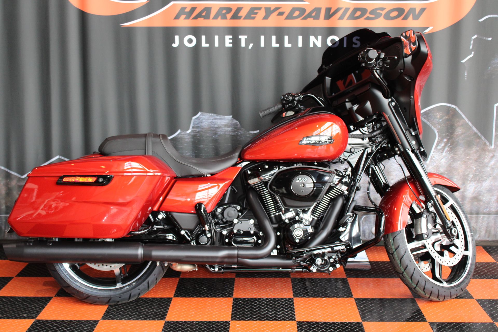 2024 Harley-Davidson Street Glide® in Shorewood, Illinois - Photo 2