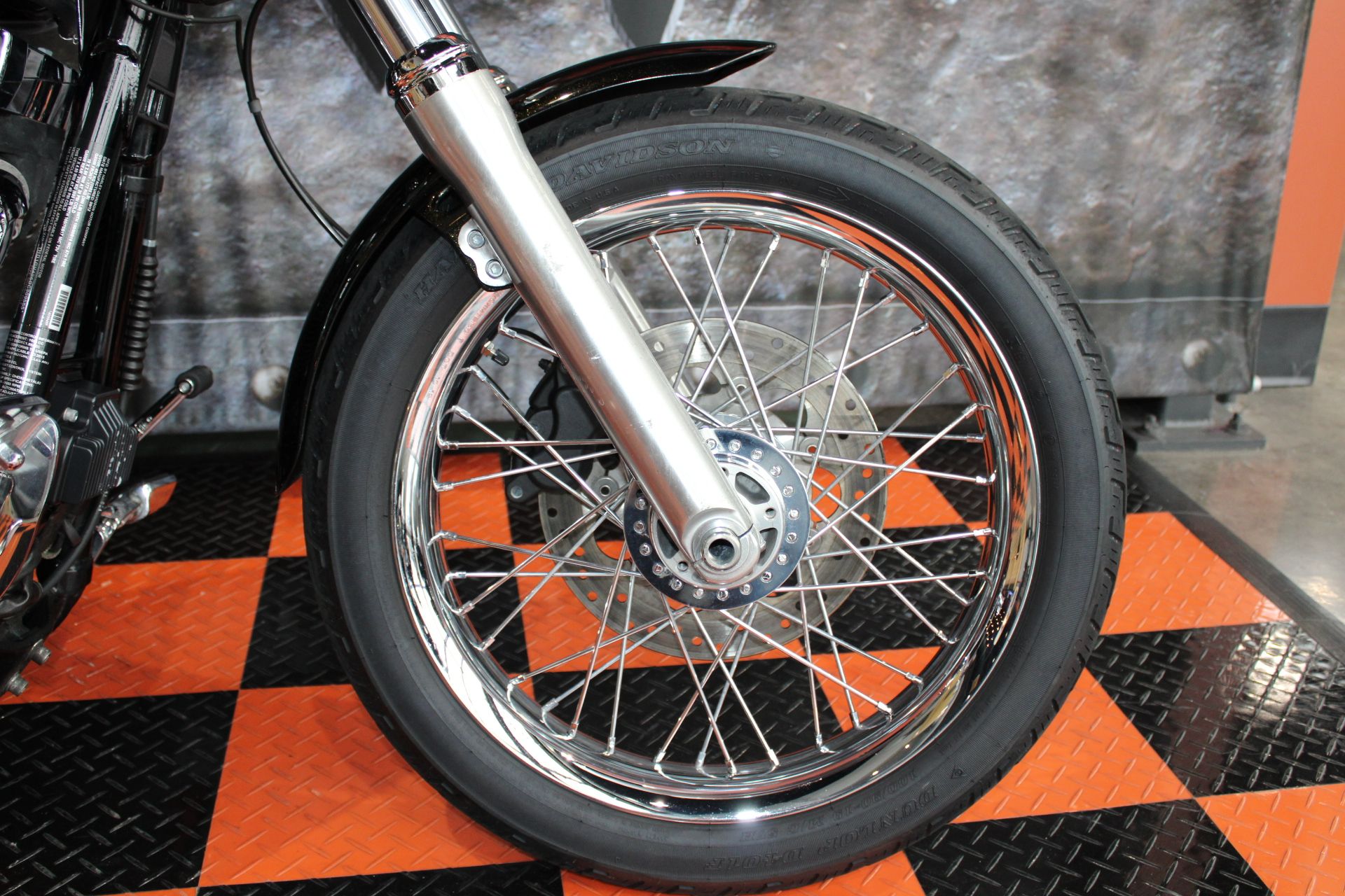 2013 Harley-Davidson Dyna® Super Glide® Custom 110th Anniversary Edition in Shorewood, Illinois - Photo 4