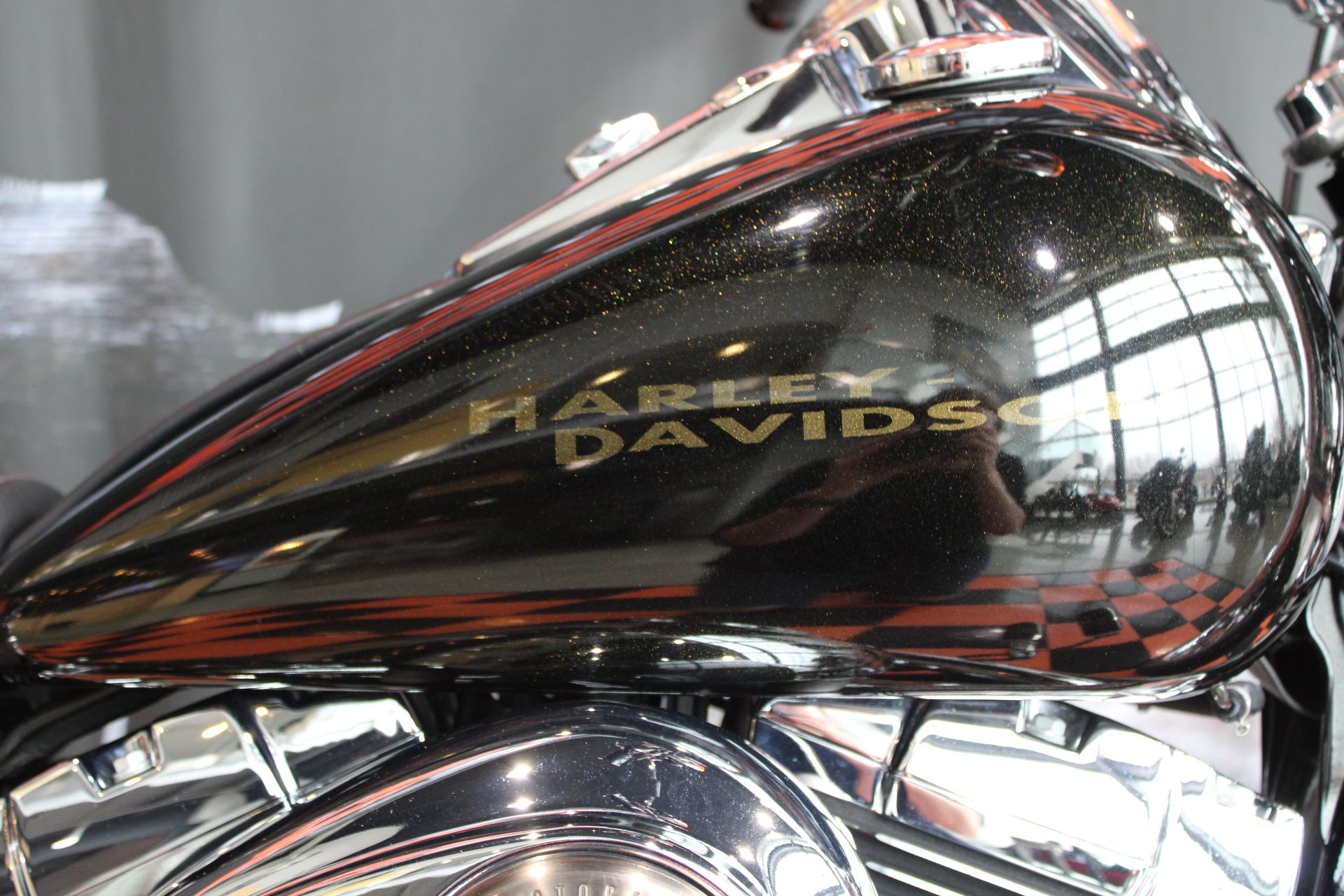 2013 Harley-Davidson Dyna® Super Glide® Custom 110th Anniversary Edition in Shorewood, Illinois - Photo 5