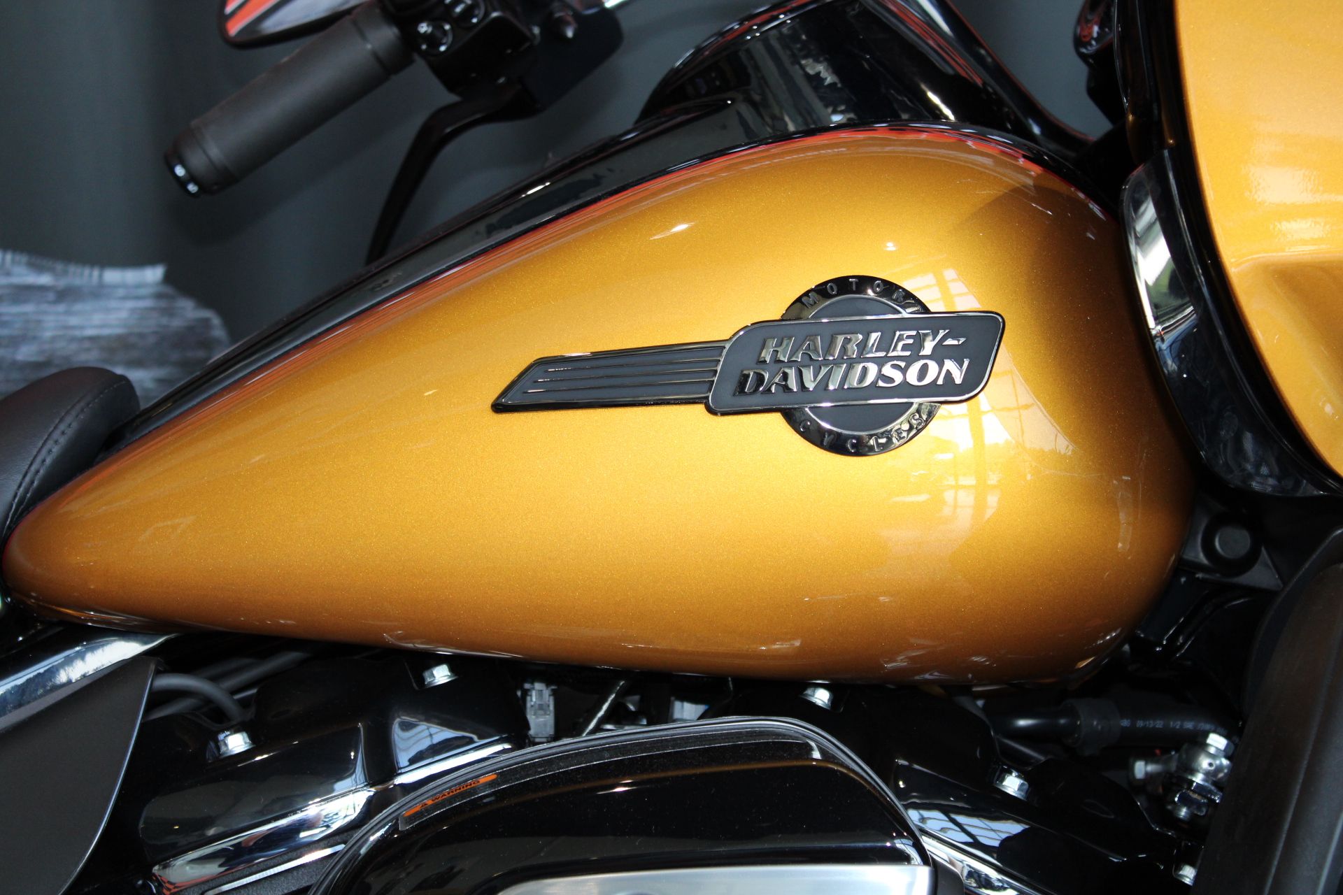 2023 Harley-Davidson Road Glide® Limited in Shorewood, Illinois - Photo 6
