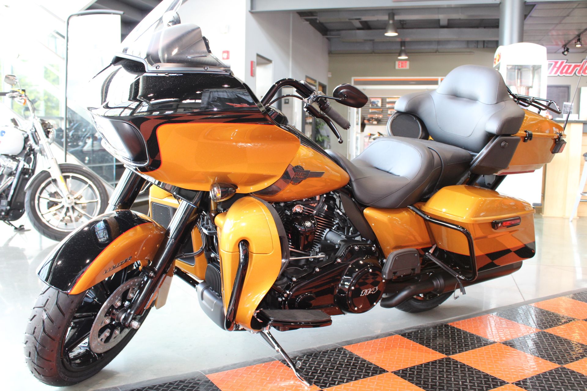 2023 Harley-Davidson Road Glide® Limited in Shorewood, Illinois - Photo 25