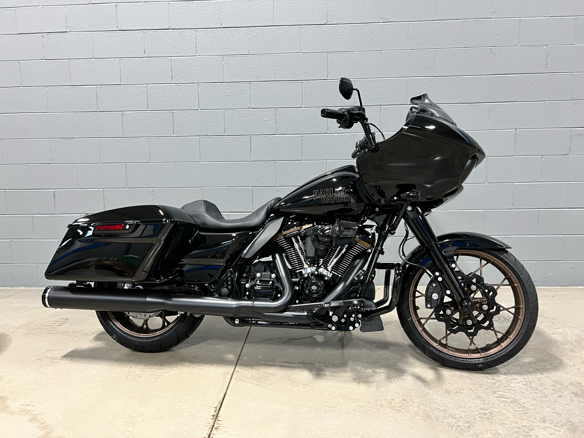 2022 Harley-Davidson Road Glide® ST in Shorewood, Illinois - Photo 28