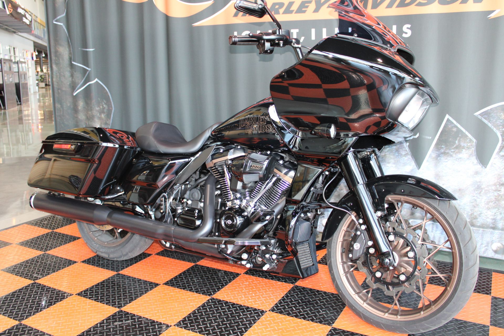 2022 Harley-Davidson Road Glide® ST in Shorewood, Illinois - Photo 3