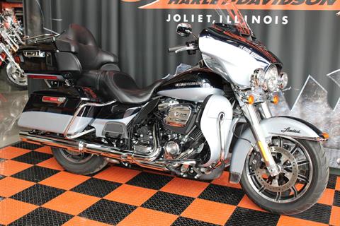 2019 Harley-Davidson Ultra Limited in Shorewood, Illinois - Photo 2