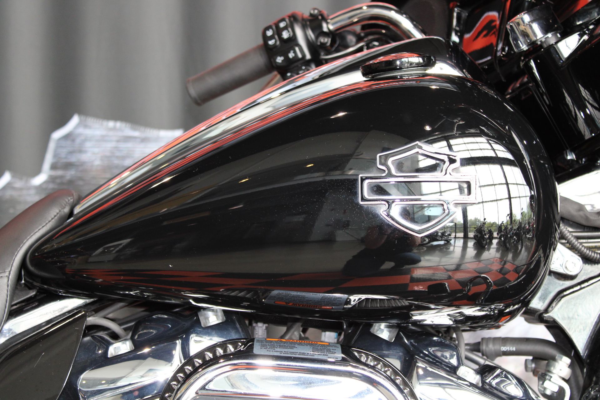 2021 Harley-Davidson Street Glide® Special in Shorewood, Illinois - Photo 6
