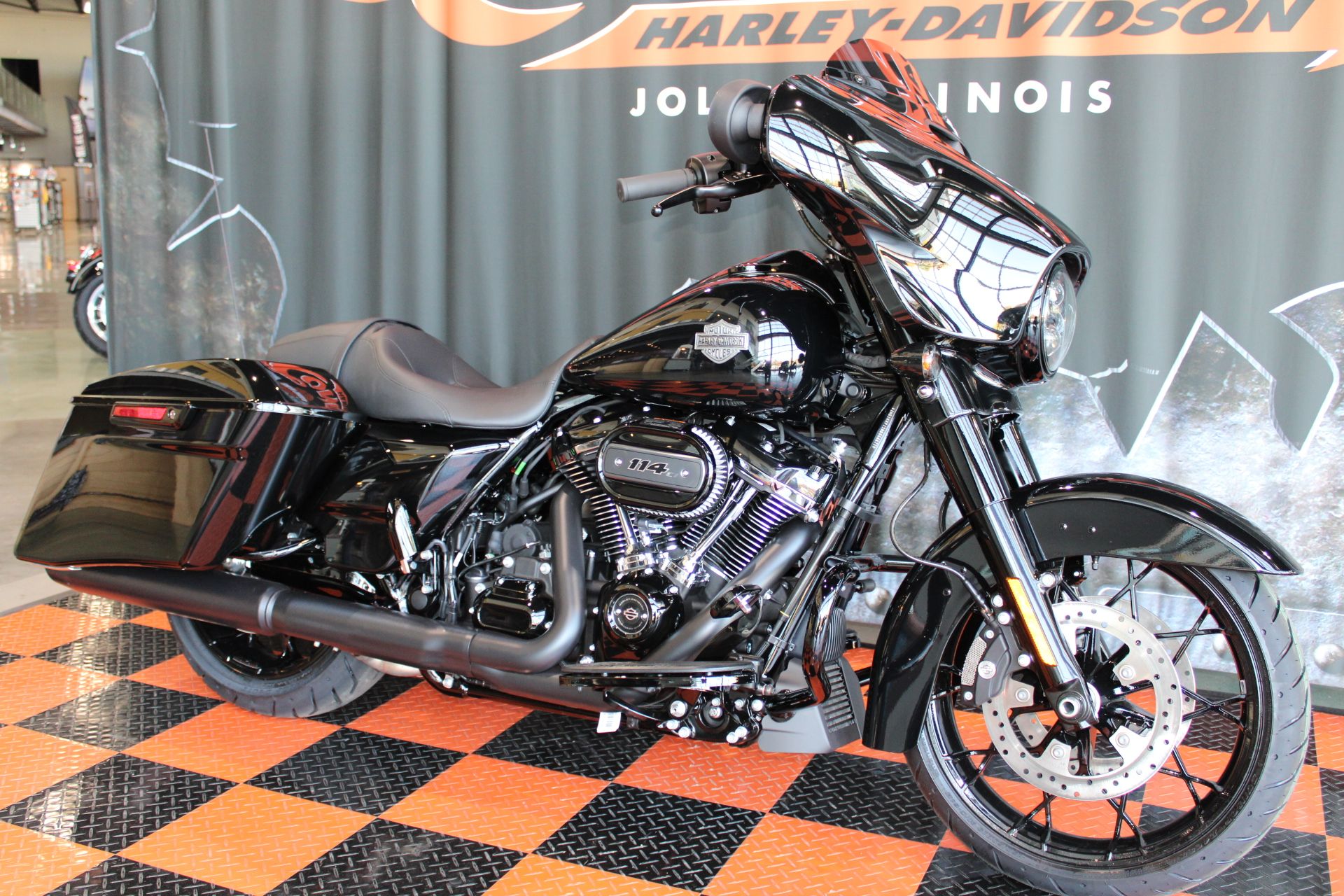 2022 Harley-Davidson Street Glide® Special in Shorewood, Illinois - Photo 3